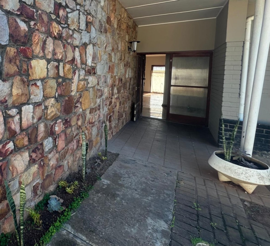 4 Bedroom Property for Sale in Bothasrus Eastern Cape
